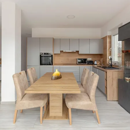 Daire Apartma Zan Šmarje