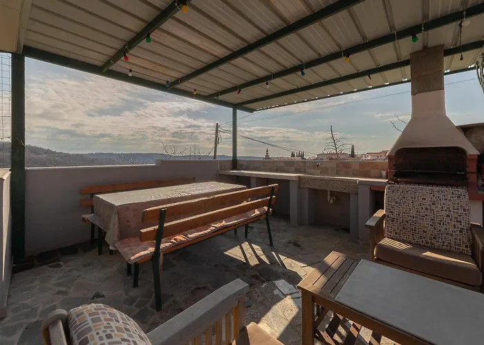 Apartma Zan דירה *